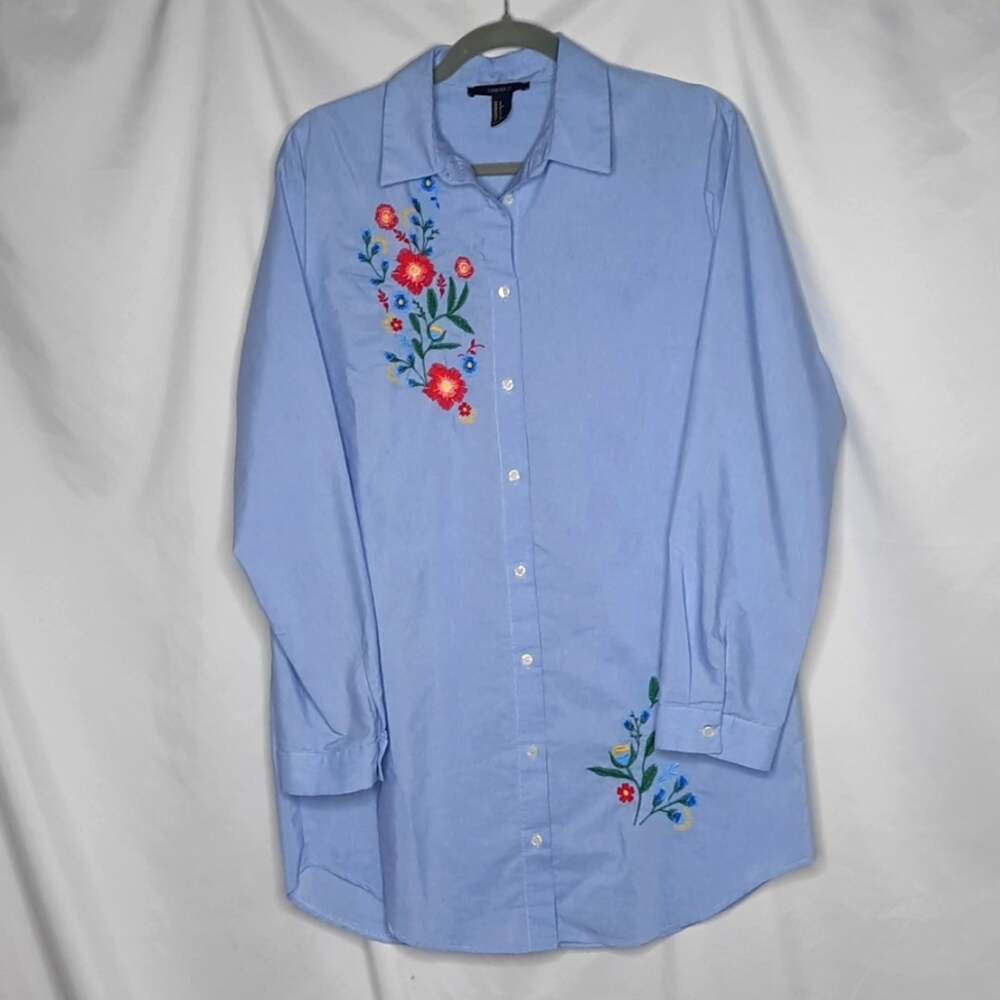 Forever 21 Women's Oversized Button Up Shirt Floral Embroidery Blue Small